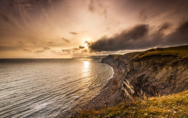 istock Sunset on the Dorset Coast 525123289