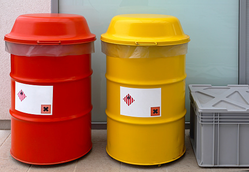 Barrels for dangerous and hazardous waste disposal