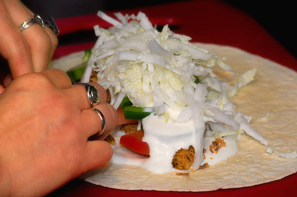 istock Preparation of tortillas 525152413