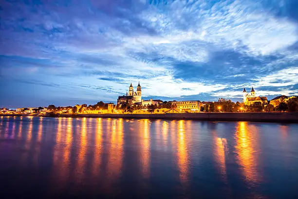 Magdeburg by night,