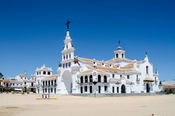 ermita del rocío, huelva - marian fotografías e imágenes de stock