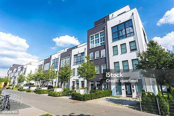 Moderne Apartments In Berlin Stockfoto und mehr Bilder von Architektur - Architektur, Außenaufnahme von Gebäuden, Baugewerbe