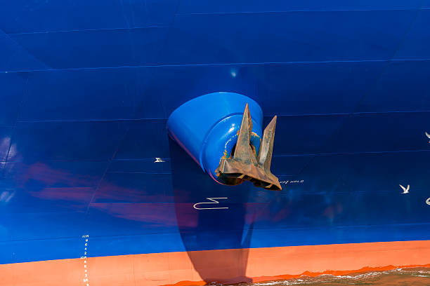 istock Anchor of an ocean liner 525260713