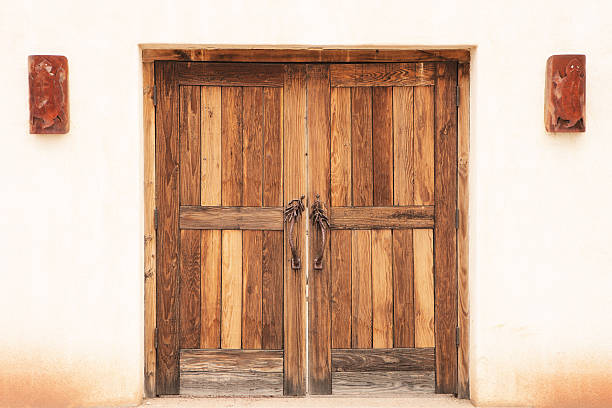istock Rustic Southwest Entrance Door Decor 525275617