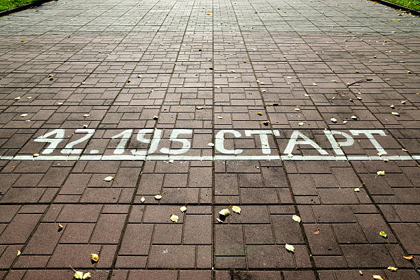 istock Starting line of the marathon 525301243