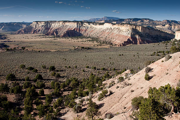 istock Overlook on Cottonwood Road 525330693