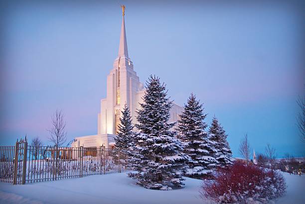 On High The stillness of a winter's morning at the Rexburg, Idaho Temple. brigham young university stock pictures, royalty-free photos & images