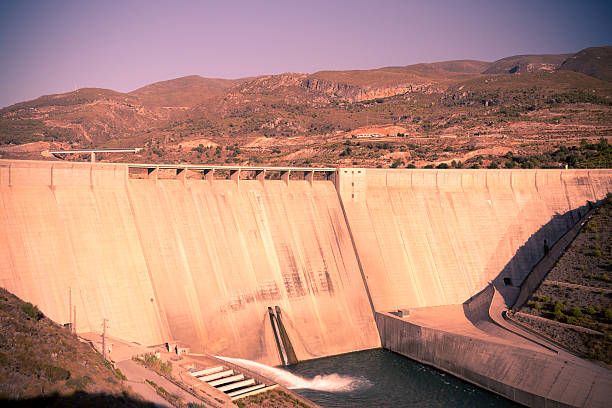 istock Big Dam on Guadalfeo River 525346016
