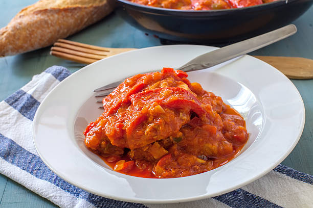 マグロのソース - peppered tuna ストックフォトと画像