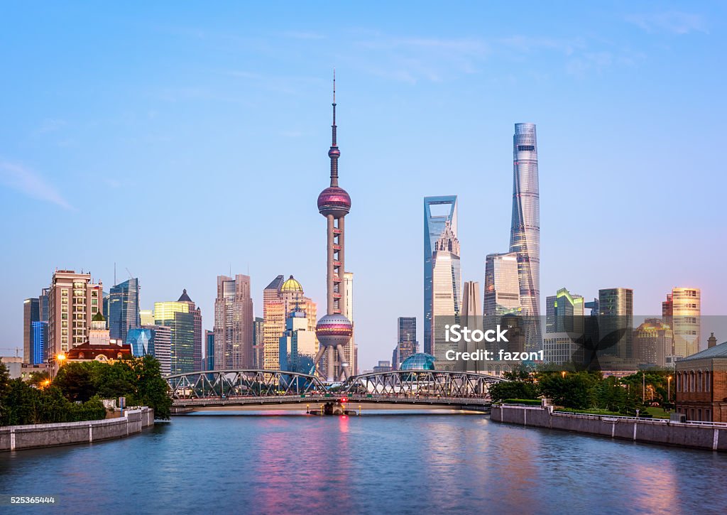 Shanghai Skyline - Foto de stock de Shanghái libre de derechos