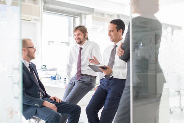 istock Businesspeople having meeting in modern office 525441689