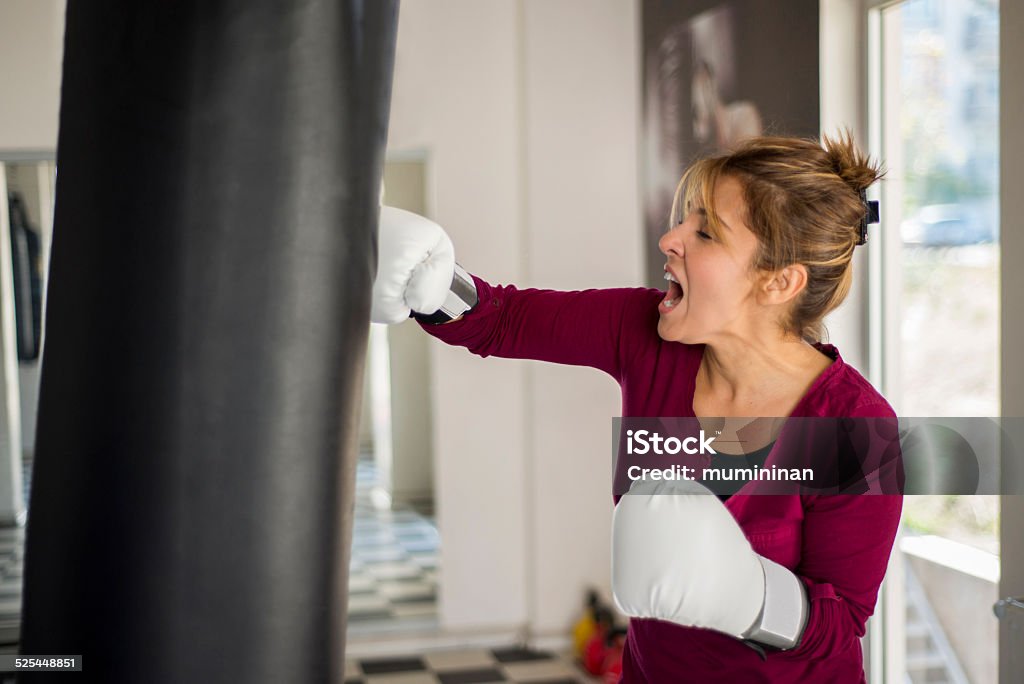 tough lady who boxing boxing 20-29 Years Stock Photo
