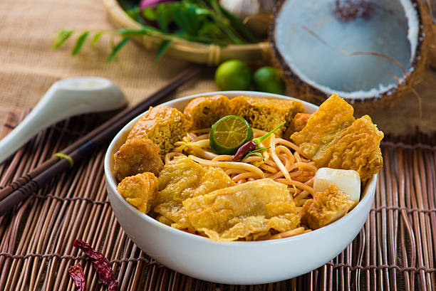 singapore curry noodles with tradtional setting singapore curry noodles with tradtional setting johor photos stock pictures, royalty-free photos & images