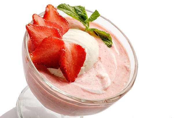 istock Strawberry ice cream white background 525492916