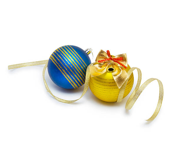 istock Christmas ball isolated on white background cutout 525498819