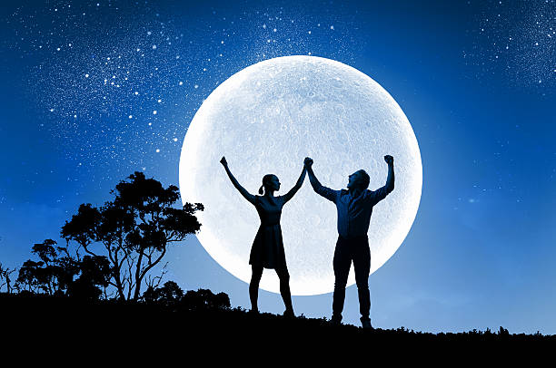 istock Young couple at date 525526581