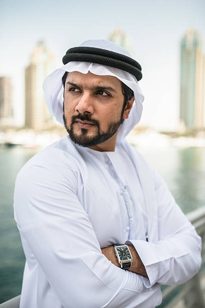 arabe cheik portrait - middle eastern ethnicity sheik wealth men photos et images de collection