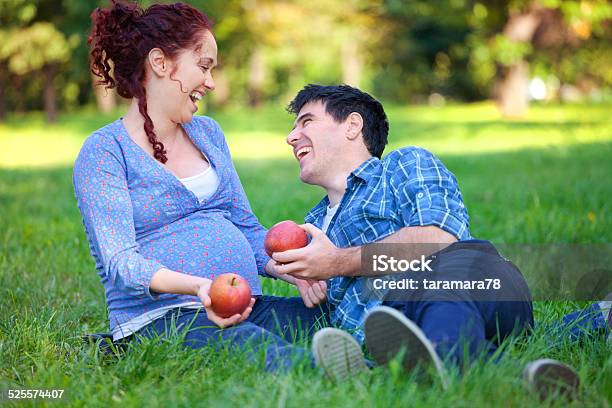 Couple With Apples Stock Photo - Download Image Now - 30-39 Years, Adult, Apple - Fruit