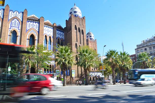 istock Busy Barcelona street 525574531