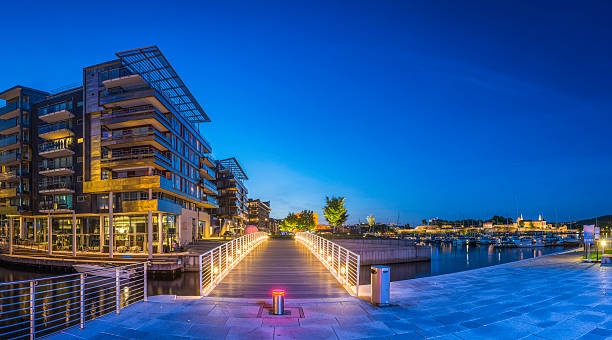 istock Luxury waterfront apartments restaurants overlooking harbour Aker Brygge Oslo Norway 525585241
