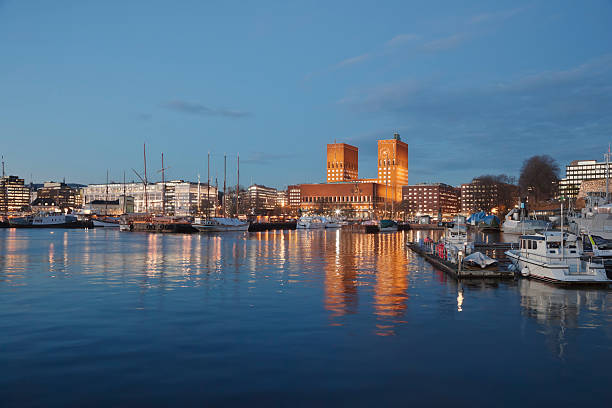 istock Oslo harbor and City Hall at sunset. 525588861