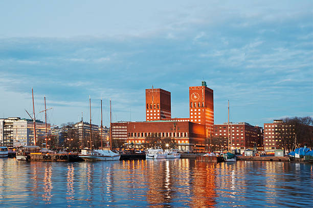 istock Oslo harbor and City Hall at sunset. 525588875