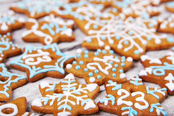 istock Christmas gingerbread cookies 525641245