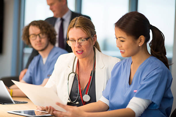 istock she keeps a happy medical team 525649353
