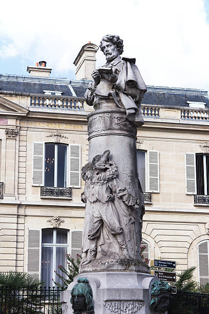 istock Statue of Paul Gavarni 525653623