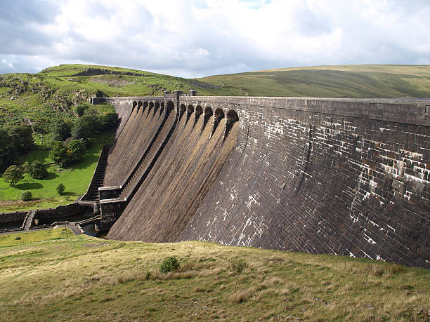 istock Dam of Clearwen reservoir 525655489