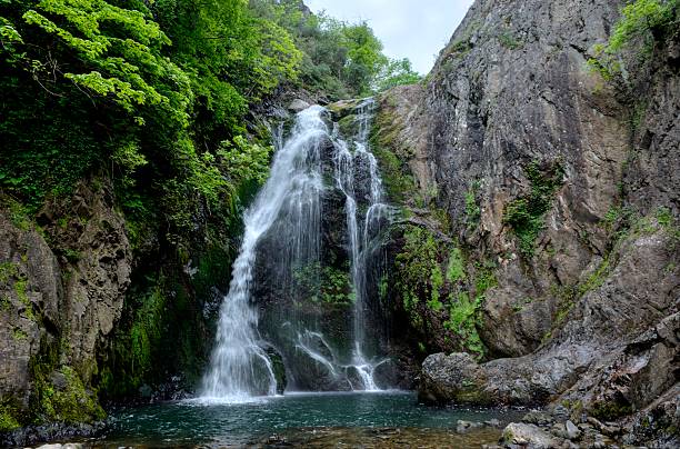 sudüsen cachoeira - yalova - fotografias e filmes do acervo