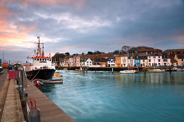 weymouth harbour nel dorset. - jurassic coast world heritage site immagine foto e immagini stock