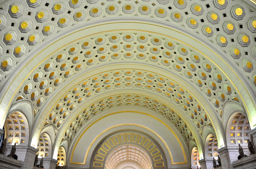 Washington DC, USA: Union Station ceiling - vaulted ceiling with gold leaf octogons inspred in the  Baths of Diocletian in Rome - 1908 building by Daniel Burnham - photo by M.Torres