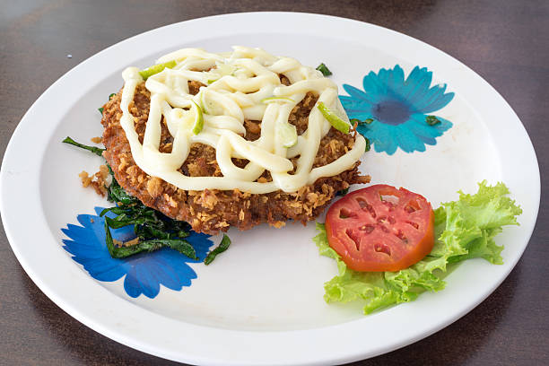 istock Nugget Chicken with cream salad 525714765