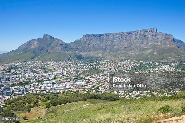 Table Mountain Und Der Devils Peak In Kapstadt Stockfoto und mehr Bilder von Afrika - Afrika, Aussicht genießen, Blau