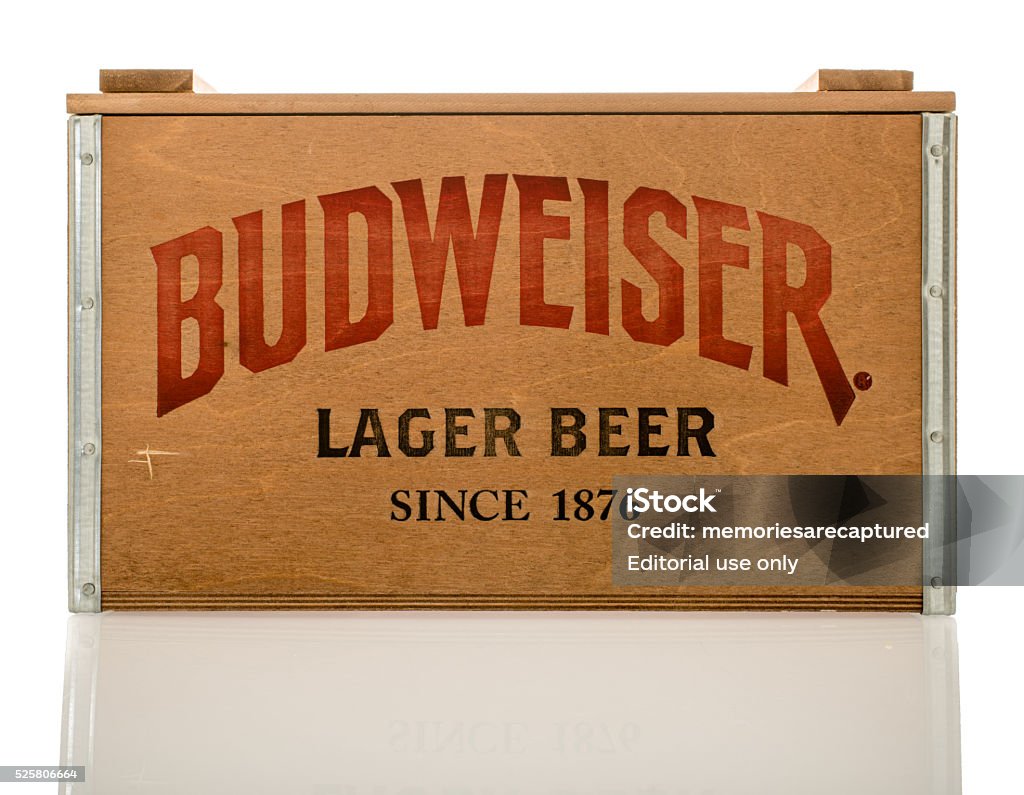 Budweiser Lager Beer  Winneconne, WI, USA  - 12 March 2016: A wood crate  of Budweiser lager beer. Budweiser Stock Photo