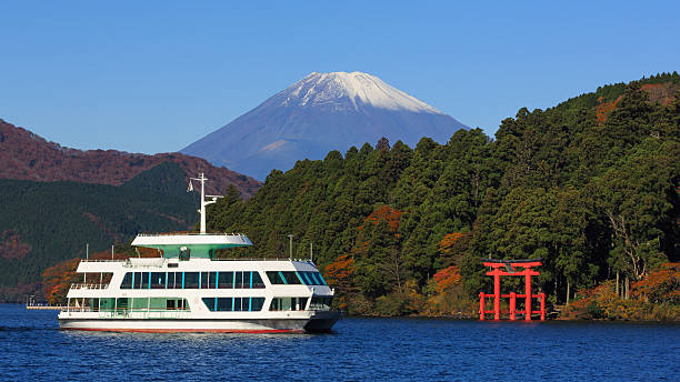 istock Mountain Fuji and Lake Ashi with Hakone Temple 525834397