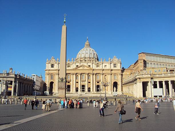 petersdom st - benedict xvi fotografías e imágenes de stock