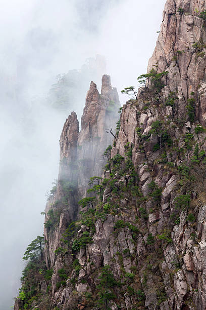 istock Huangshan Mountain (Yellow Mountain), China 525900813