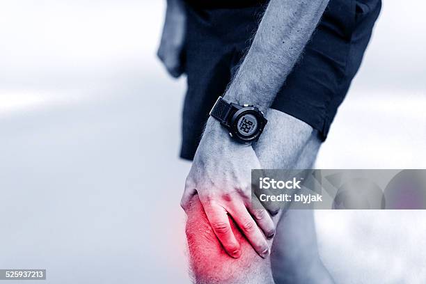 Running Injury Knee Pain Stock Photo - Download Image Now - Arthritis, Osteoarthritis, Senior Men