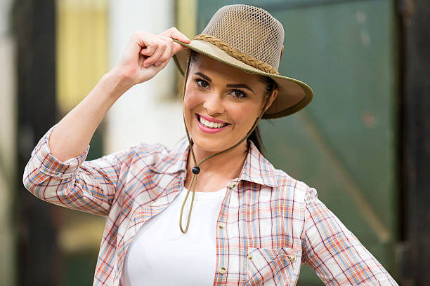 cowgirl con cappello - shirt checked women wild west foto e immagini stock