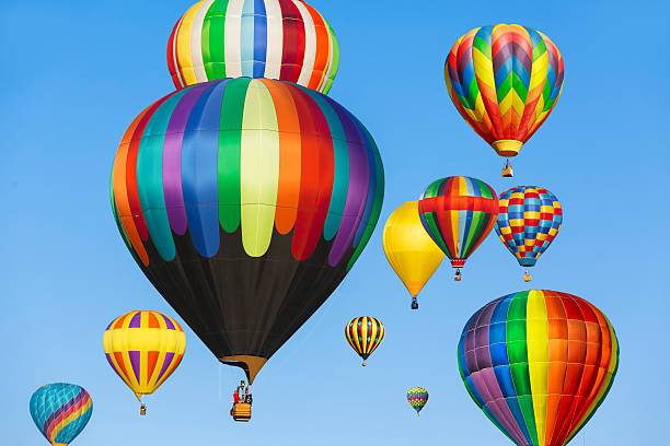 istock Hot air balloons 525941337