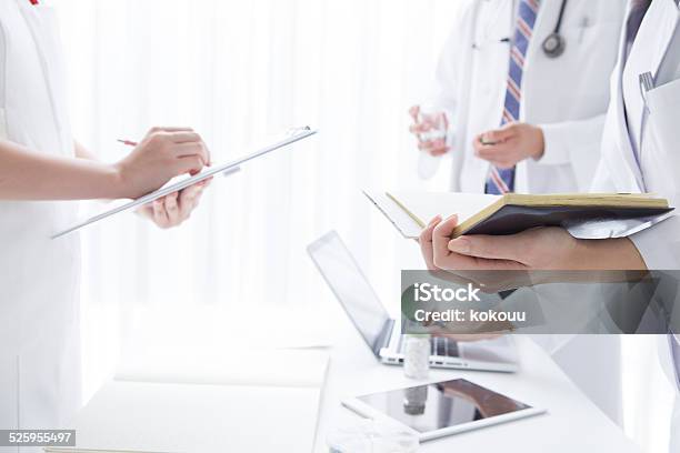 Hektischen Hospital Stockfoto und mehr Bilder von Gesundheitswesen und Medizin - Gesundheitswesen und Medizin, Qualitätsprüfer, Ärztliche Untersuchung