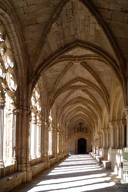 istock Claustro, Monasterio de Santes Creus, Tarragona 525963681