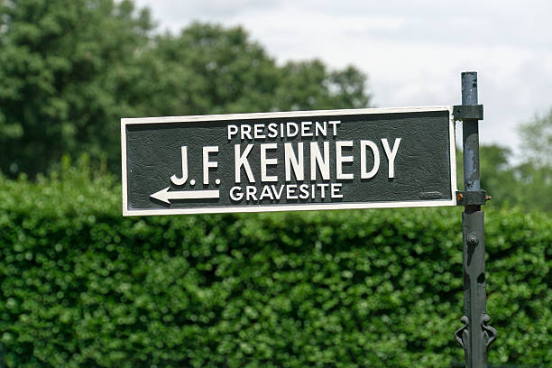 istock Washington DC, Sign to JFK's Gravesite 525983524