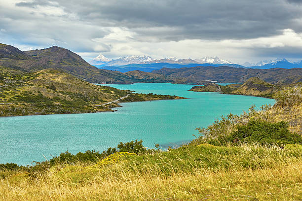 istock Scenic view of Pehoe lake 526062177