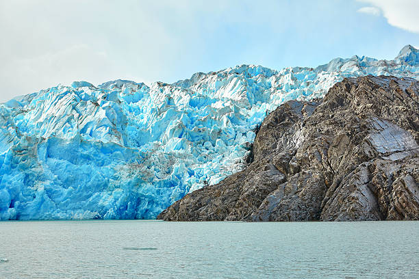istock Blue icebergs at Grey Glacier in Torres del Paine 526074795