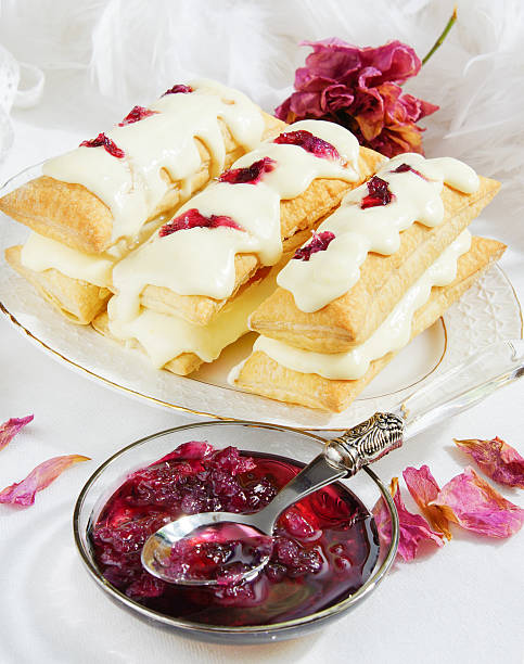 mille-feuilles with rose petal jam) Napoleon