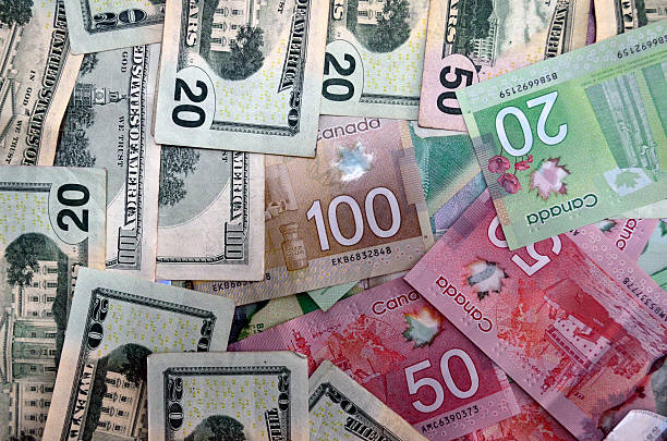 global geld wirtschaft - canadian currency stock-fotos und bilder