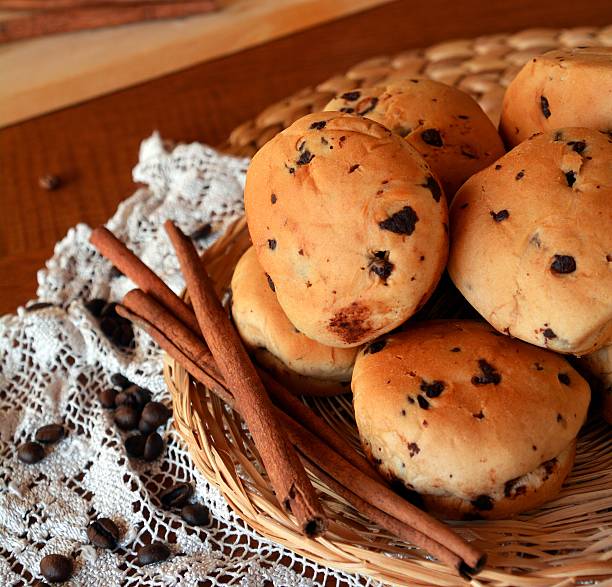 istock Freshly baked traditional buns with chocolate chips 526143940